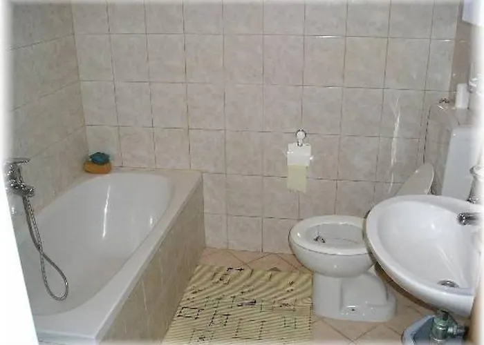 Apartment 696-7 For 4+2 Pers. In Lopar